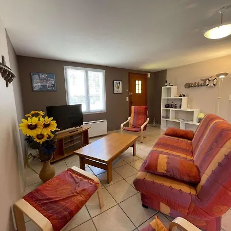 Semesterbostad Maison Recente 4 Pieces Pres De L'ocean, Terrain Clos, Terrasse, Barbecue, 8 Couchages, Menage Inclus - Fr-1-224c-119 *